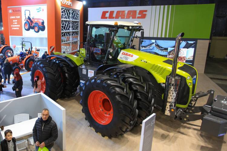 DERRUMBE EN MAQUINARIA AGRO