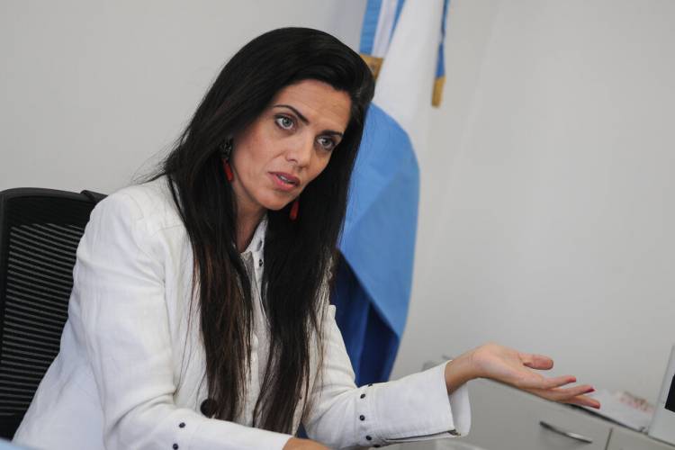 LUANA VOLNOVICH: “SI EL PAMI TODAVÍA NO EXPLOTÓ ES POR EL SUPERÁVIT QUE LES DEJAMOS”