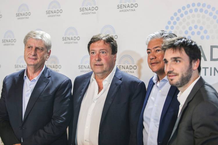 LOS GOBERNADORES PATAGÓNICOS HARÁN UNA DEMOSTRACIÓN DE FUERZA EN UN ACTO POR  MALVINAS