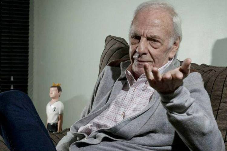 CÉSAR LUIS MENOTTI CONTINÚA INTERNADO Y EN OBSERVACIÓN