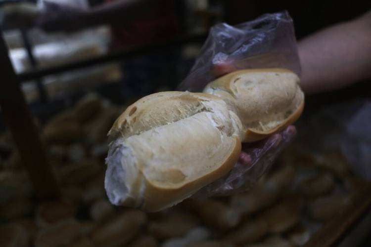 LAS PANADERÍAS CONTRA LAS CUERDAS CON MILEI