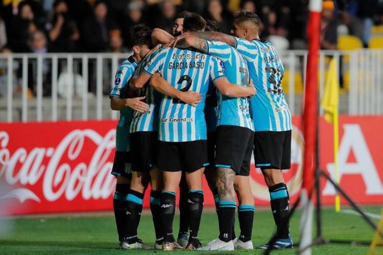 RACING GANÓ CON BLOOPER Y TODO: 2-1 A COQUIMBO POR SUDAMERICANA