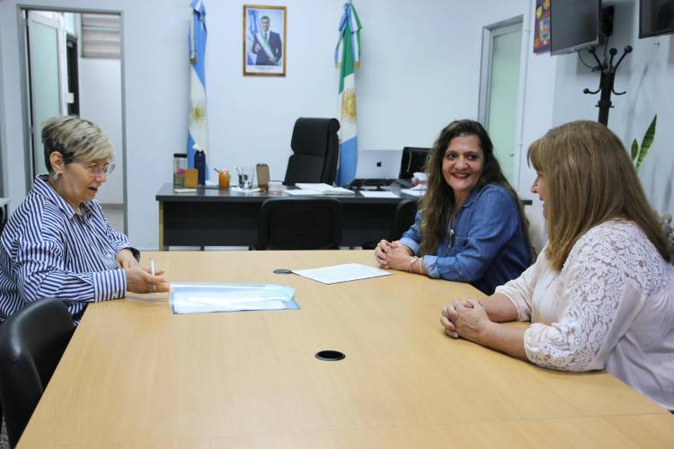 EDUCACIÓN Y PRODUCCIÓN AMPLIARON ACUERDO PARA EL MANTENIMIENTO DE ESCUELAS 