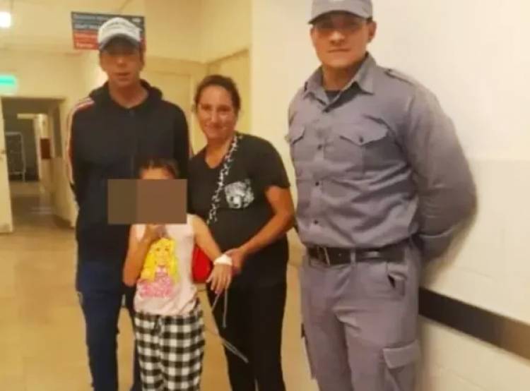 POLICÍAS RESCATARON A UNA NIÑA QUE SE ESTABA DESCOMPONIENDO