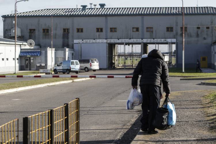 CON TODO DADO PARA DISCIPLINAR