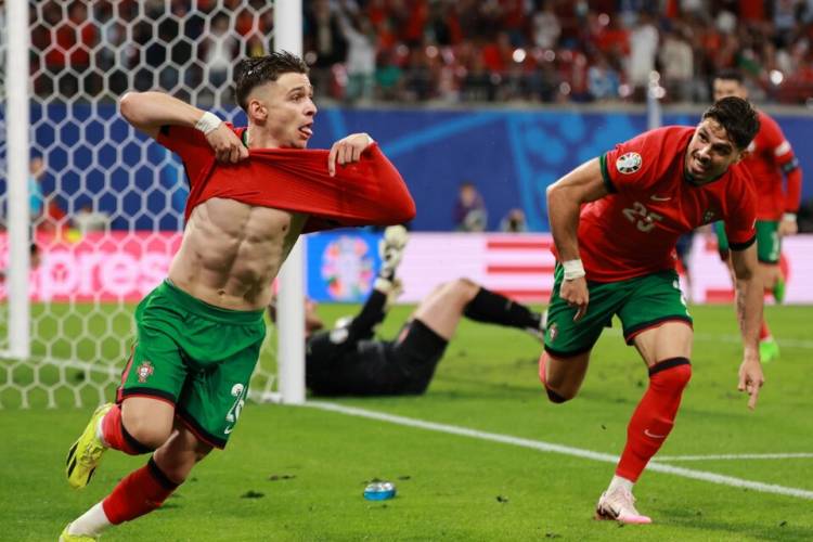 PORTUGAL LLEGÓ A LA VICTORIA EN TIEMPO DESCUENTO
