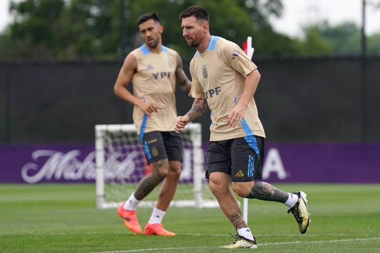 COPA AMÉRICA: ARGENTINA BUSCA ANTE CHILE LA VICTORIA QUE LO LLEVE A CUARTOS DE FINAL