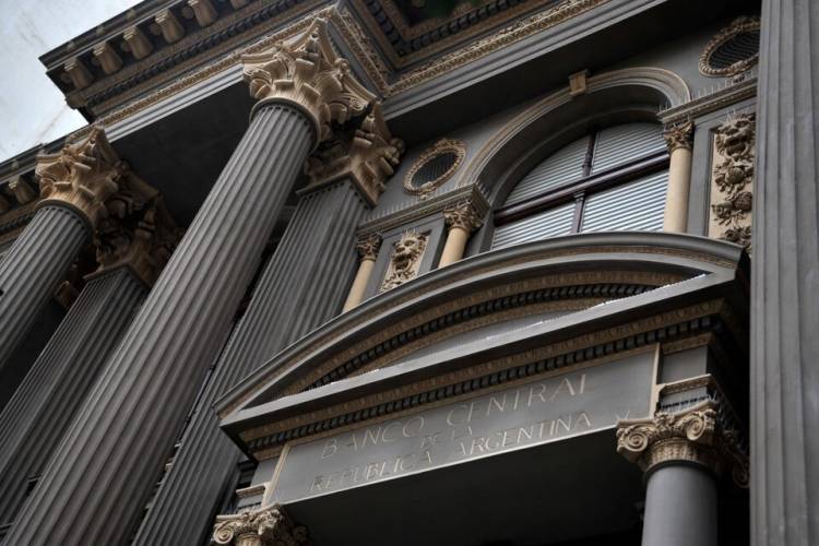 UN DÍA DE DESCANSO EN LA CORRIDA CAMBIARIA