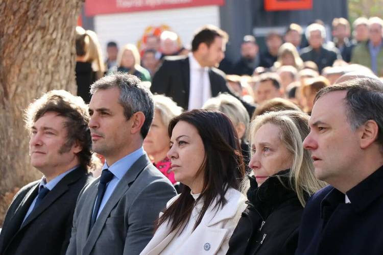 UN VIAJE PARA APOYAR A PETTOVELLO