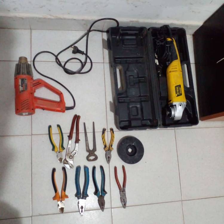 CHARATA:  LOS DEMORARON CON HERRAMIENTAS DE DUDOSA PROCEDENCIA 