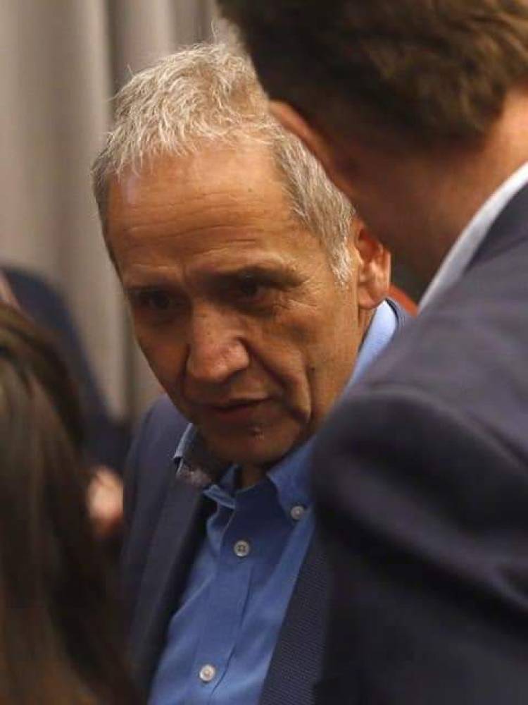 LA BANCARIA DENUNCIA QUE ESTÁN SACANDO DEL PAIS LAS RESERVAS DE ORO DEL BANCO CENTRAL 