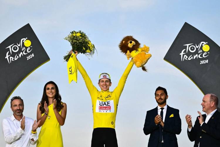 TOUR DE FRANCE: TADEJ POGACAR SE CONSAGRÓ POR TERCERA VEZ
