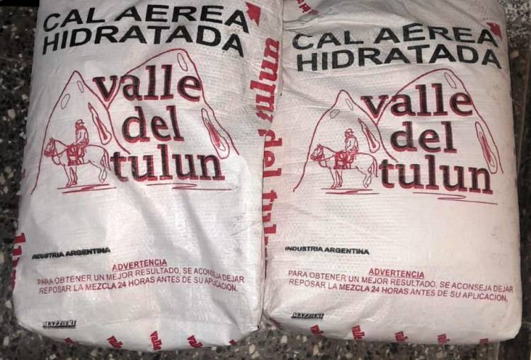 VILLA ÁNGELA: FUE PRESO POR ROBAR DOS BOLSAS DE CAL     