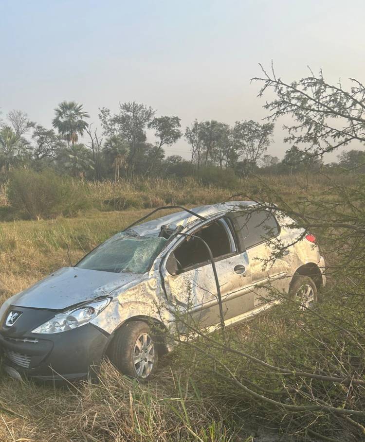 UN AUTO HABRÍA DESPISTADO EN RUTA NACIONAL N° 11