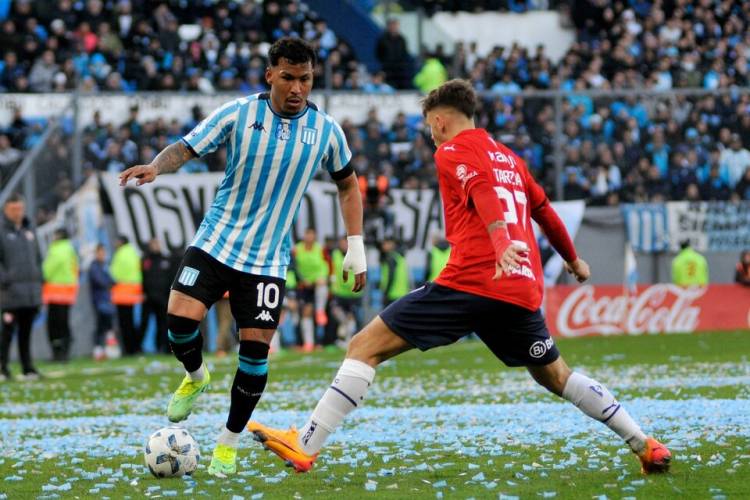 LIGA PROFESIONAL: RACING PERDIÓ DOS PUNTOS, INDEPENDIENTE GANÓ UNO