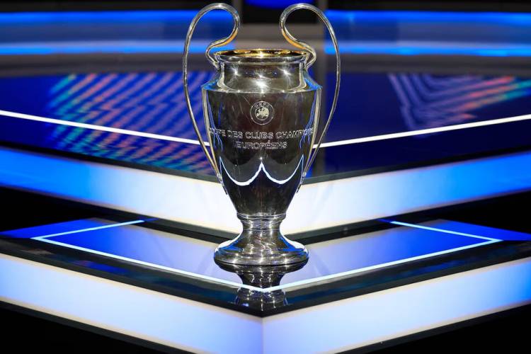 DEBUTA LA NUEVA CHAMPIONS LEAGUE, CON DIBU MARTÍNEZ Y SU ASTON VILLA