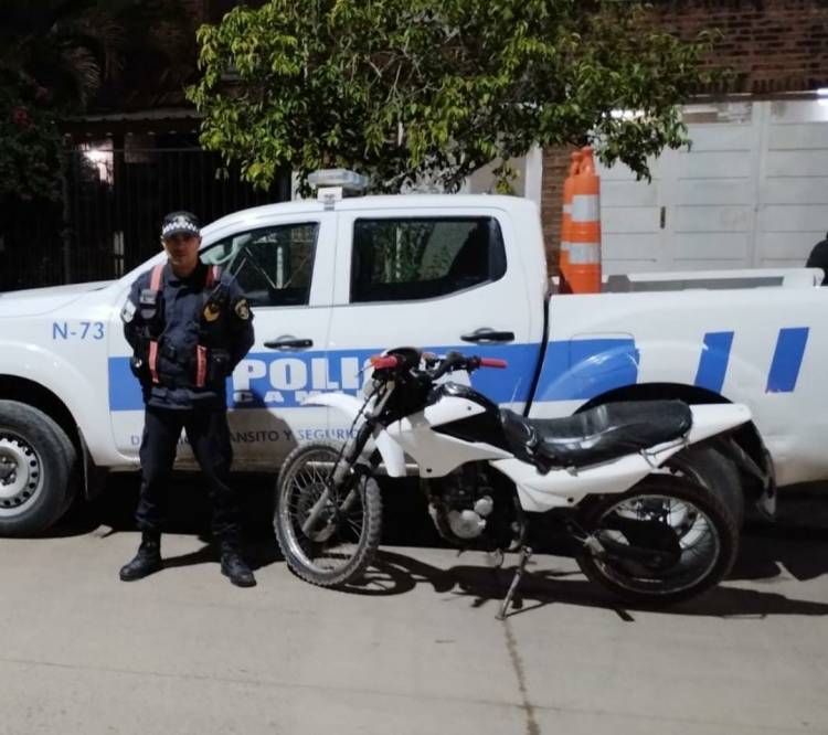 ZONA SUR: RECUPERARON UNA MOTOCICLETA ROBADA HACE 9 AÑOS