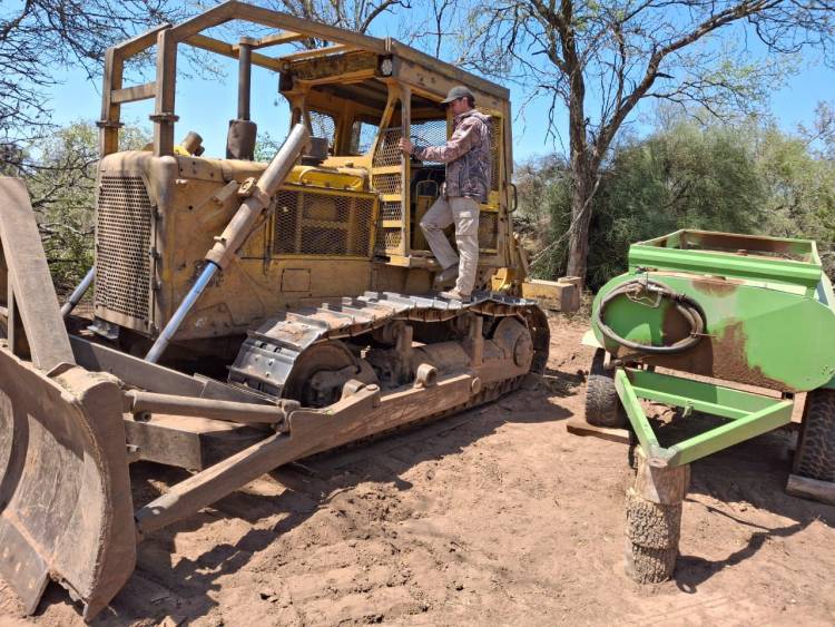 LA DIRECCIÓN DE BOSQUES DE LA PROVINCIA CONTINÚA SECUESTRANDO TOPADORAS