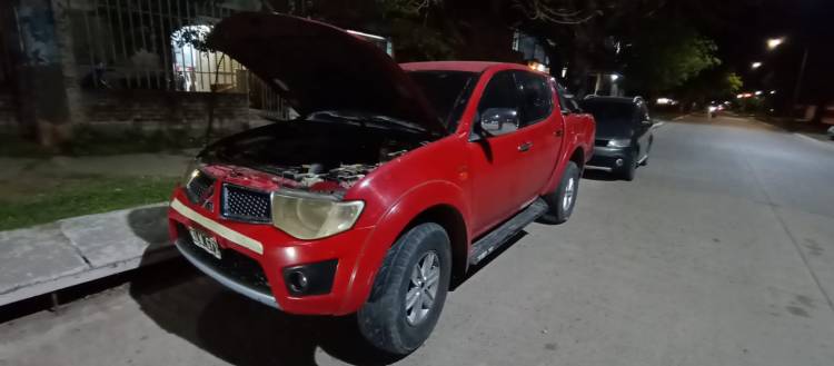 RESISTENCIA: SECUESTRAN CAMIONETA PICK UP “MELLIZA”