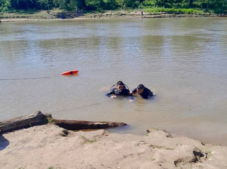 SAMEEP: BUZOS TÁCTICOS REALIZARON TRABAJOS DE MANTENIMIENTO Y LIMPIEZA EN LA PLANTA POTABILIZADORA 1