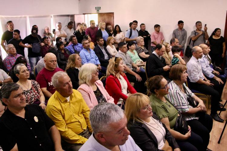 EL GOBIERNO IMPULSA LA LEY DE CAPELLANÍA PARA ASISTENCIA EN ORGANISMOS E INSTITUCIONES 