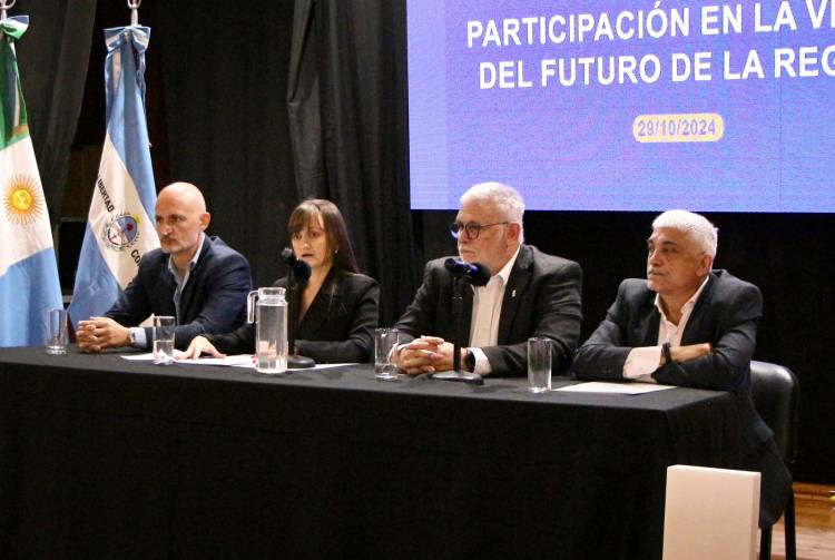LA VICEGOBERNADORA SCHNEIDER DIO APERTURA A LA JORNADA DE “PARTICIPACIÓN EN LA VISIÓN DEL FUTURO DE LA REGIÓN”