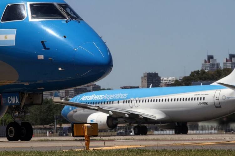 AEROLÍNEAS: SUSPENDEN DISCUSIÓN PARITARIA