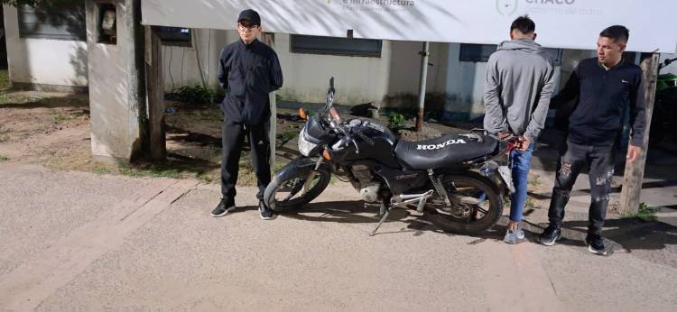 DETIENEN A UN MOTOCICLISTA ARMADO EN EL BARRIO 13 DE DICIEMBRE