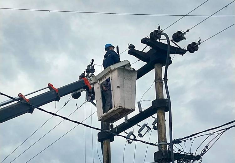 ALERTA CLIMÁTICO: INTENSO TRABAJO DE SECHEEP PARA RESTABLECER EL SERVICIO TRAS EL TEMPORAL