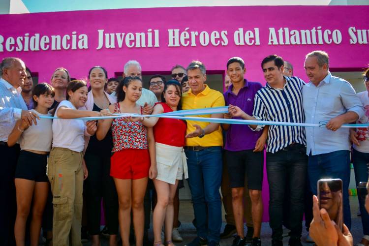 LAGUNA LIMPIA: EL GOBERNADOR ZDERO INAUGURÓ LAS OBRAS DE AMPLIACIÓN Y REFACCIÓN DEL CEA “HÉROES DEL ATLÁNTICO SUR”