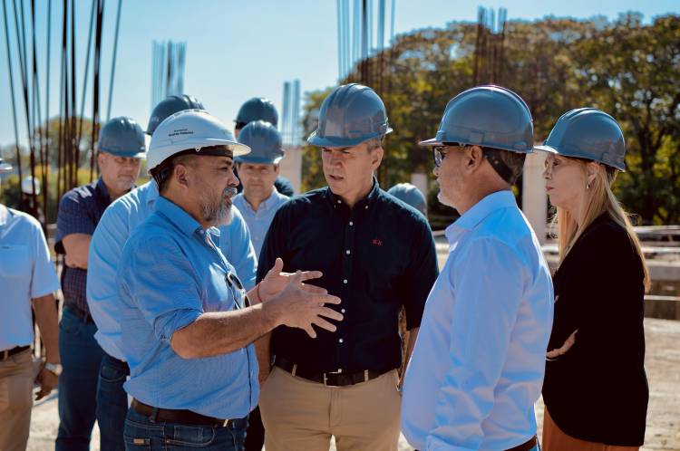 EL GOBERNADOR ZDERO ANUNCIÓ LA REACTIVACIÓN DE LA OBRA DEL NUEVO EDIFICIO DEL INSSSEP