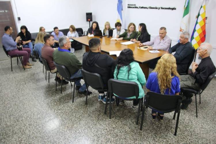 JUNTA DE NIVEL PRIMARIO RESISTENCIA: JUNTA ELECTORAL Y REPRESENTANTES DE LAS LISTAS ULTIMARON DETALLES DE CARA A LAS ELECCIONES PARA RENOVAR MIEMBROS OFICIALES