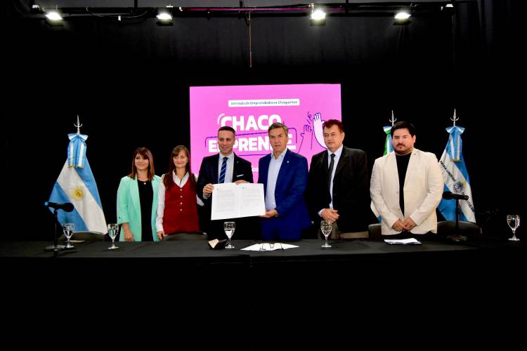 DÍA DEL EMPRENDEDOR CHAQUEÑO: EL GOBERNADOR ZDERO ANUNCIÓ CRÉDITOS PARA EL SECTOR