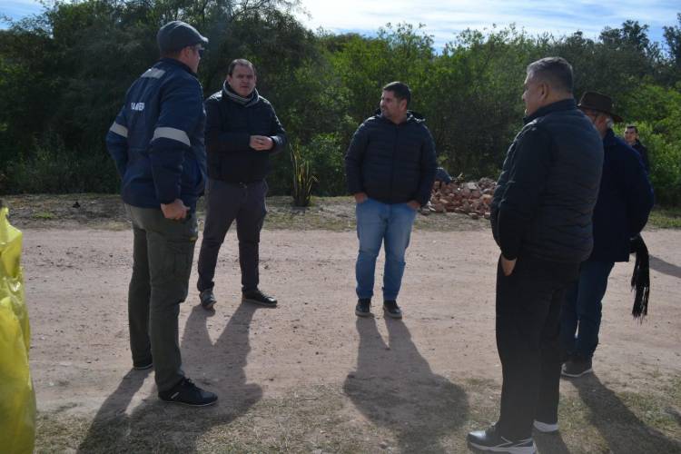 DEMANDA HISTÓRICA: TRAS 10 AÑOS SIN RESPUESTAS, SAMEEP REALIZÓ INTERVENCIONES EN DISTINTOS BARRIOS