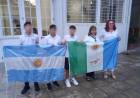 LAS BANDERAS NACIONAL Y PROVINCIAL ENTREGADAS POR EL GOBIERNO YA FLAMEAN EN LAS ESCUELAS 