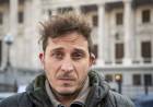 EL ABOGADO QUE PERDIÓ LA VISIÓN DE UN OJO EN LA REPRESIÓN ANTERIOR Y DEFIENDE A 3 DETENIDOS