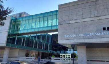 SANTA FE: DETIENEN A CINCO HOMBRES POR VIOLAR A UN CAMIONERO Y GRABAR EL ABUSO