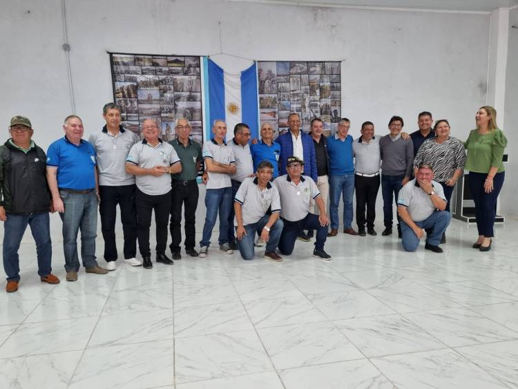 VILLA ÁNGELA: ACTO EN CONMEMORACIÓN DEL "DÍA DE LA AFIRMACIÓN DE LOS DERECHOS ARGENTINOS SOBRE LAS ISLAS MALVINAS Y ESPACIOS MARÍTIMOS CIRCUNDANTES"