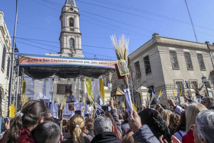 TODOS JUNTOS EN SAN CAYETANO: LAS DOS CTA Y LA CGT MARCHARÁN CON LAS ORGANIZACIONES SOCIALES
