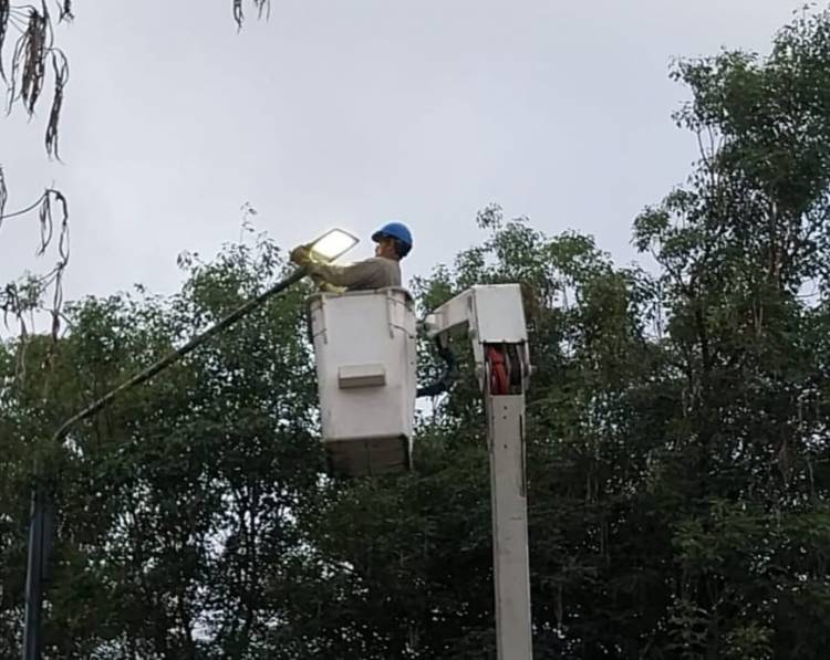 SECHEEP AVANZA CON LA RECUPERACIÓN DE LA RED DE ALUMBRADO PÚBLICO DE RESISTENCIA